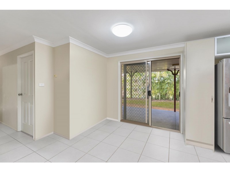 9 Cowan Crescent, Emerald QLD 4720