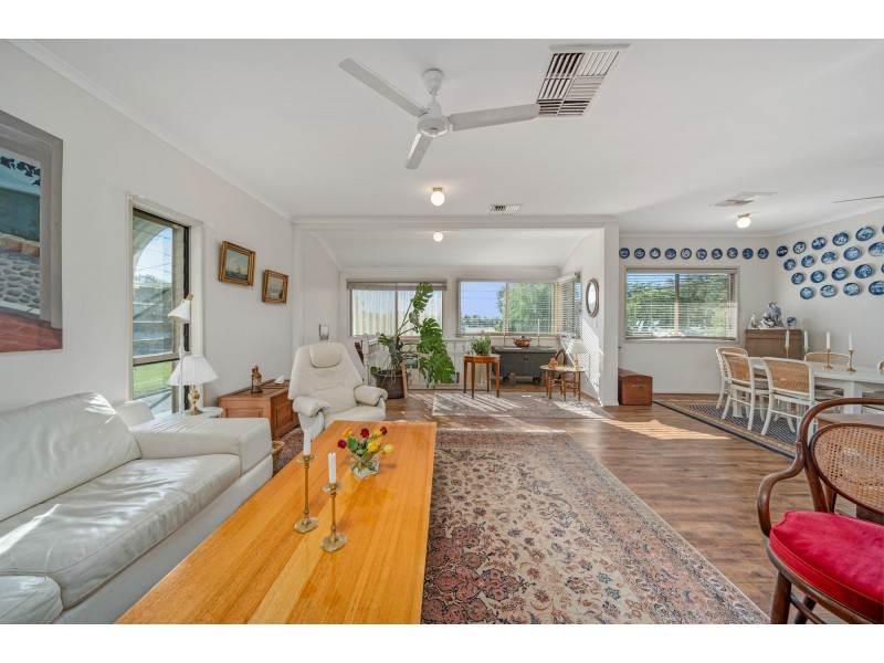 6 Egan Street, Emerald QLD 4720