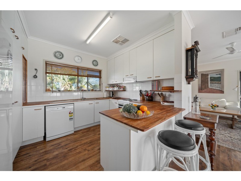 6 Egan Street, Emerald QLD 4720
