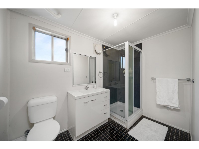 6 Egan Street, Emerald QLD 4720