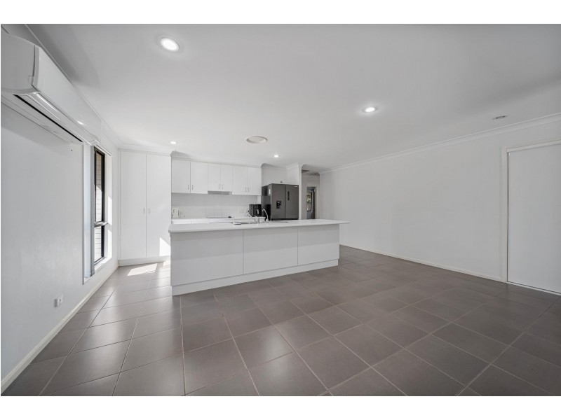 20 Mitchell Street, Emerald QLD 4720