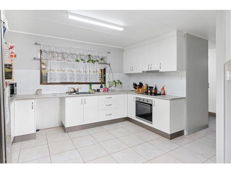 1 Harris Street, Emerald QLD 4720