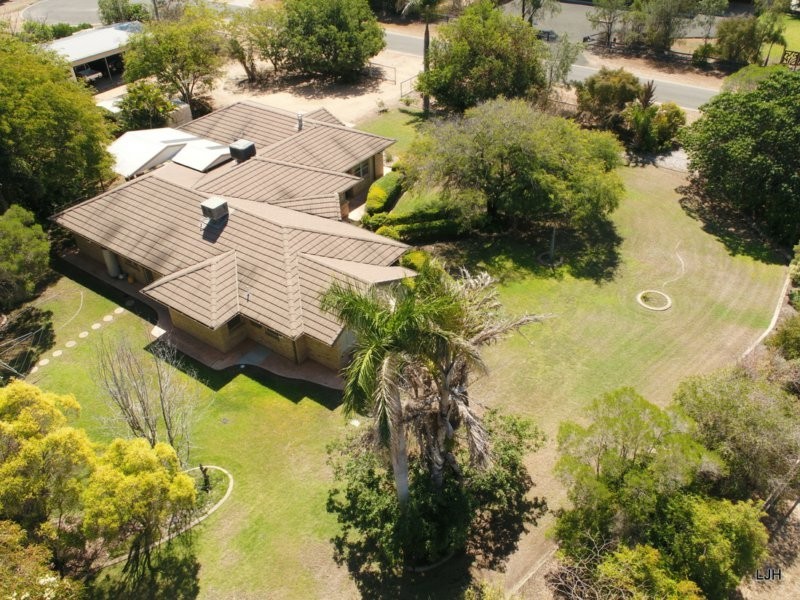 1 Peppertree Lane, Emerald QLD 4720