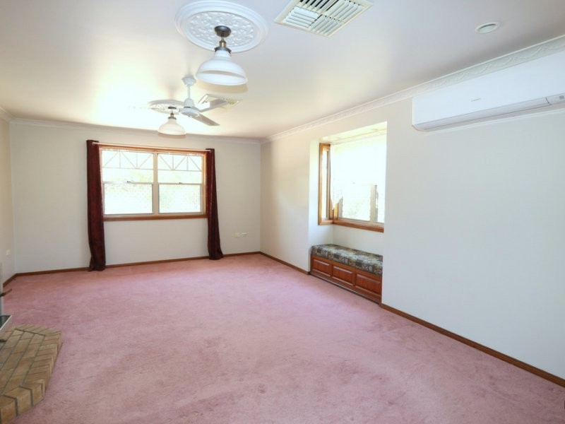1 Peppertree Lane, Emerald QLD 4720