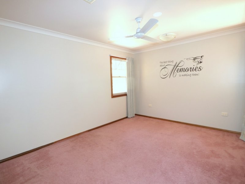 1 Peppertree Lane, Emerald QLD 4720