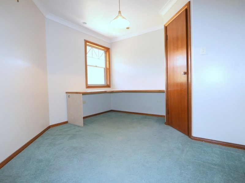 1 Peppertree Lane, Emerald QLD 4720