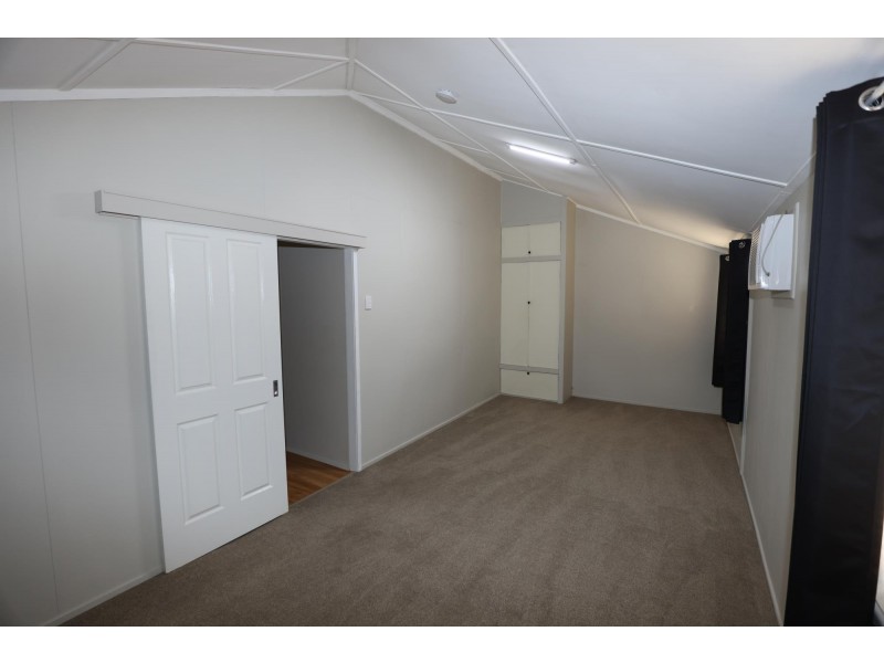 39 Peak Downs Street, Capella QLD 4723