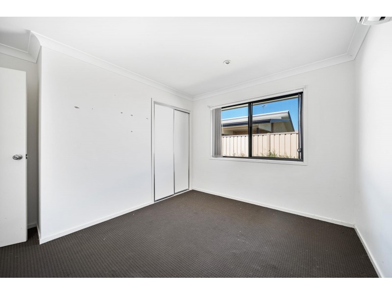 10 Jade Street, Emerald QLD 4720