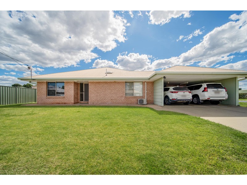 5 Sharlyn Crescent, Emerald QLD 4720