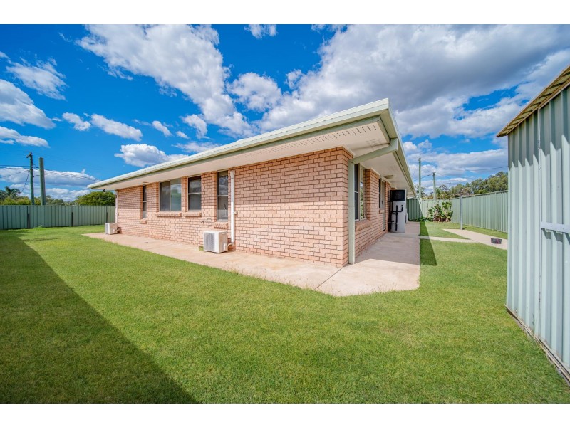 5 Sharlyn Crescent, Emerald QLD 4720