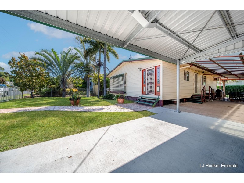19 Mellish Crescent, Emerald QLD 4720
