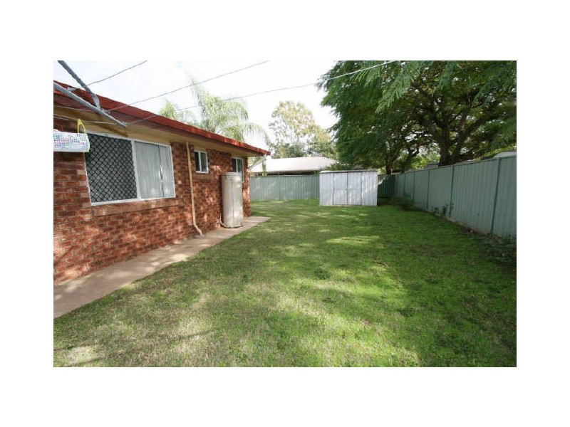 14 Rivoli Place, Emerald QLD 4720