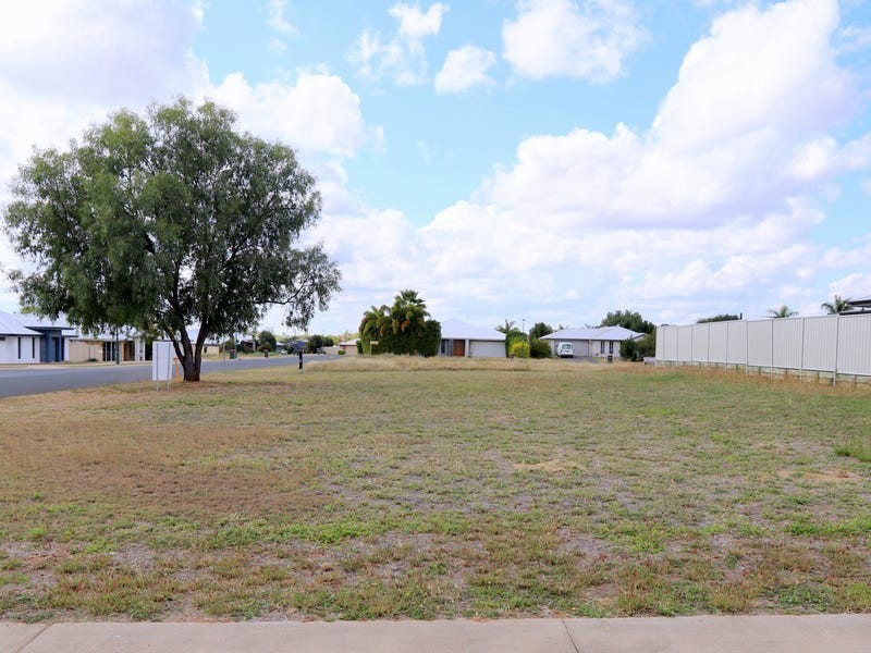 7 Rosehill Road, Emerald QLD 4720