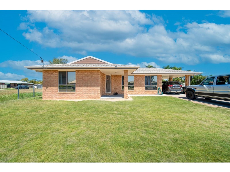 2 Smith Place, Emerald QLD 4720