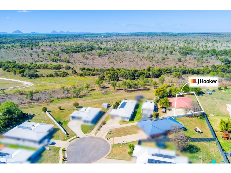 10 Mount MacArthur Boulevard, Capella QLD 4723