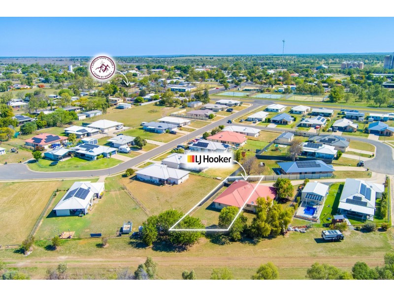 10 Mount MacArthur Boulevard, Capella QLD 4723