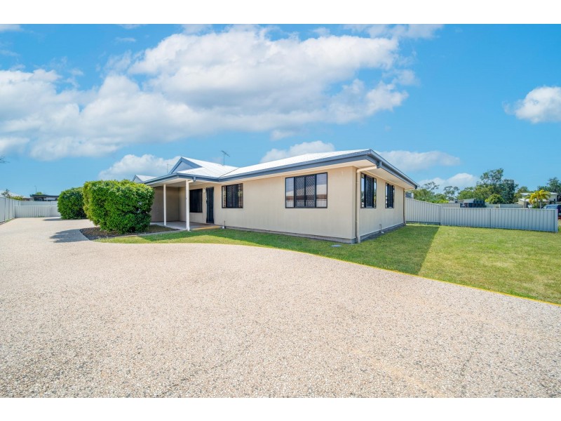2/23 Desgrand Street, Emerald QLD 4720