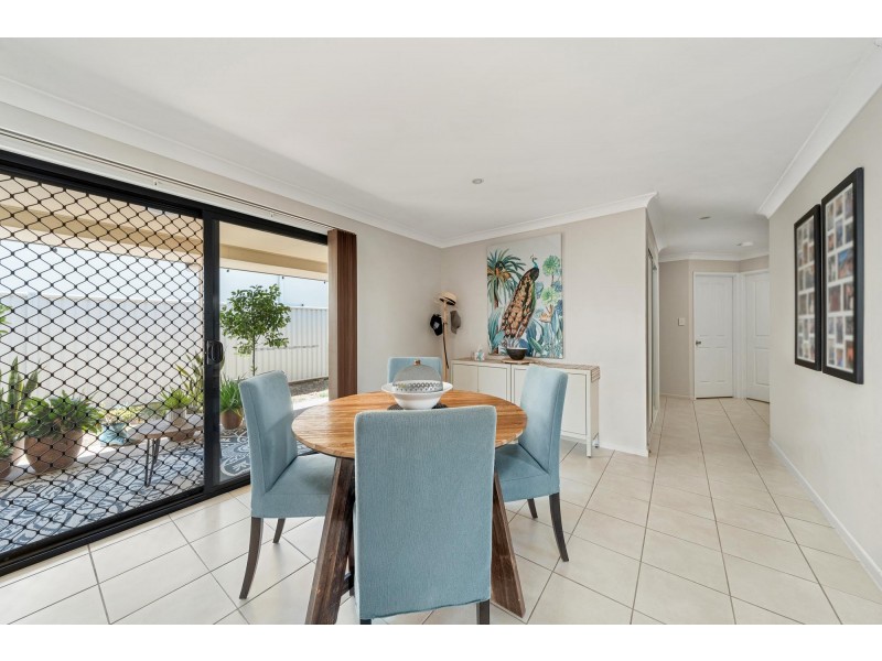 2/23 Desgrand Street, Emerald QLD 4720