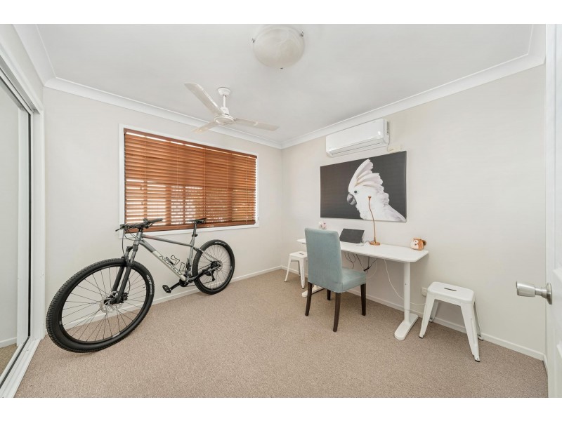 2/23 Desgrand Street, Emerald QLD 4720