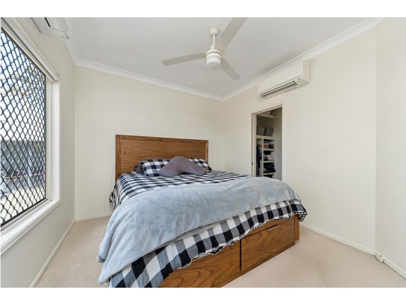 13 Roxburgh Street, Capella QLD 4723