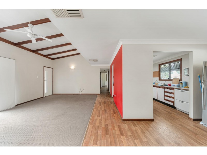 52 Park Avenue, Emerald QLD 4720