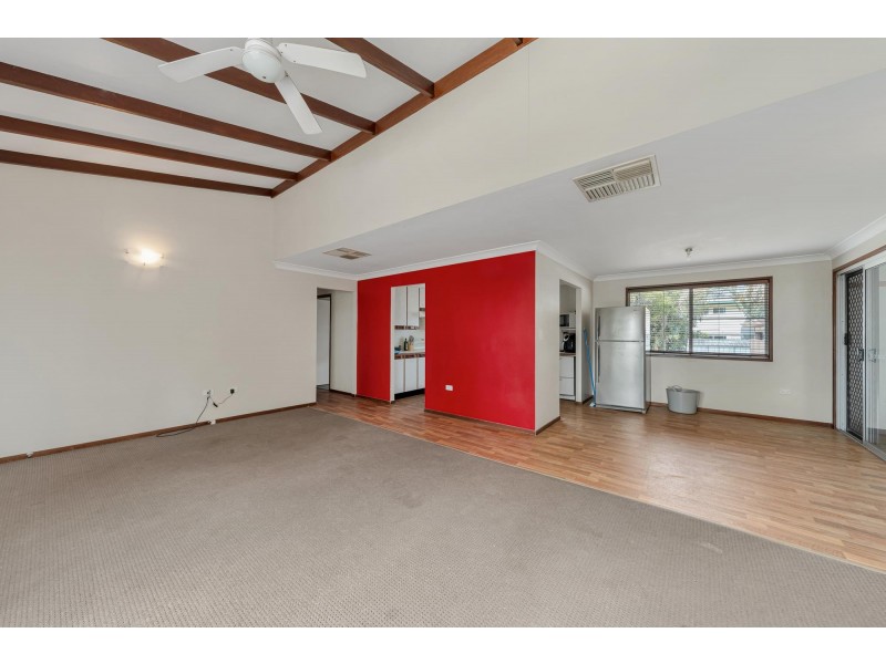 52 Park Avenue, Emerald QLD 4720