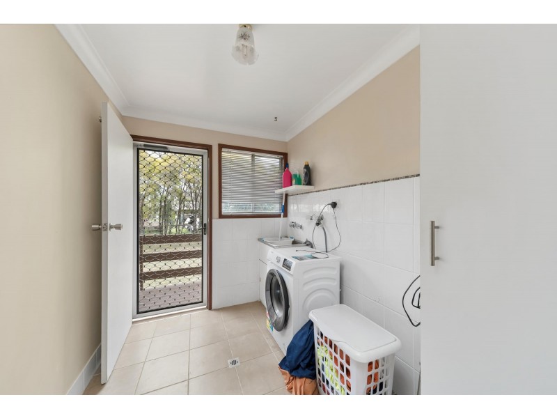 52 Park Avenue, Emerald QLD 4720