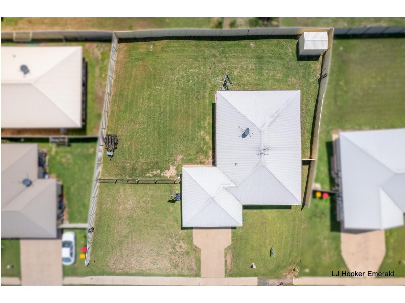 67 Mayfair Drive, Emerald QLD 4720