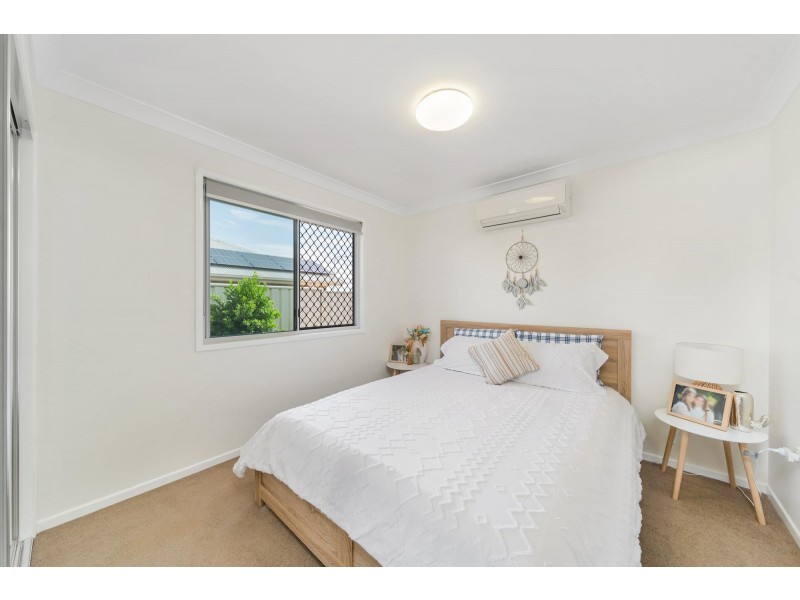 21 Lakeside Drive, Emerald QLD 4720