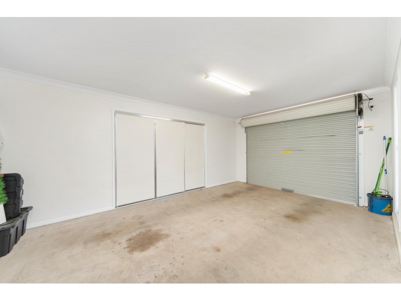 21 Lakeside Drive, Emerald QLD 4720