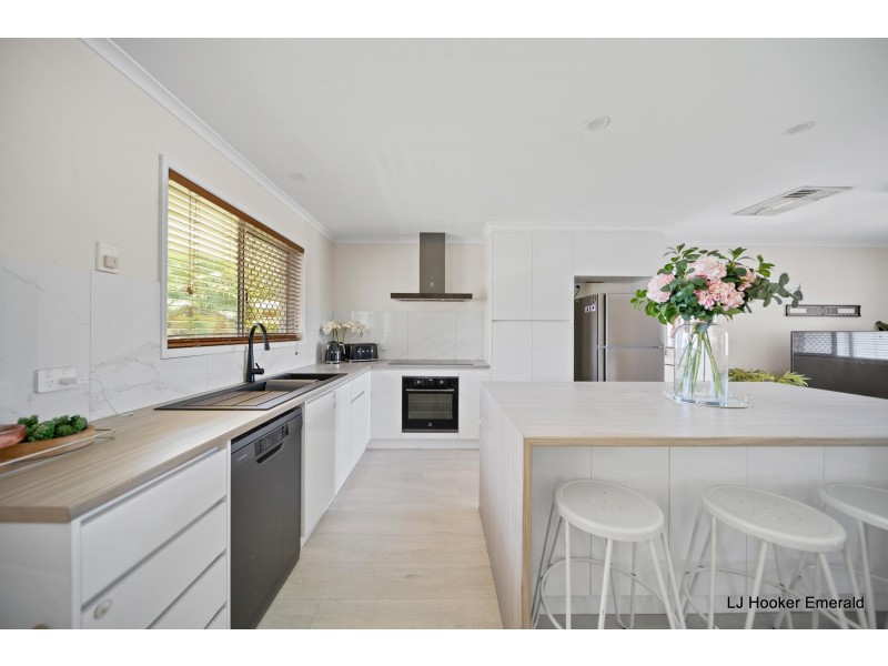 38 Barry Street, Emerald QLD 4720