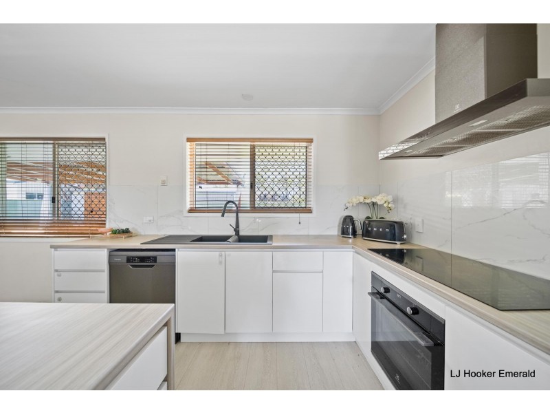 38 Barry Street, Emerald QLD 4720