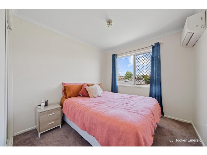 38 Barry Street, Emerald QLD 4720