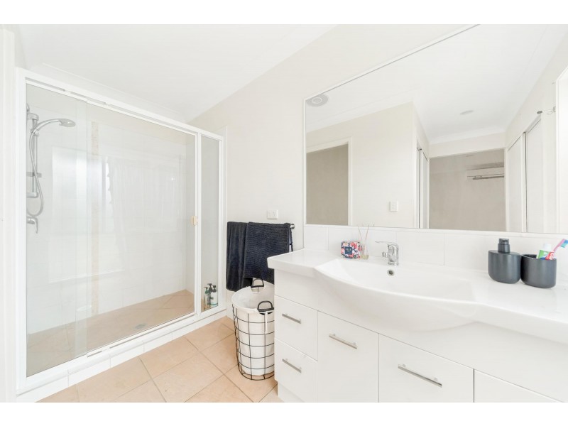 11 Scott Peak Drive, Capella QLD 4723