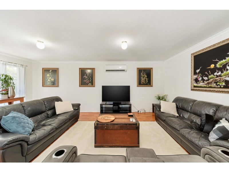 9 Carbeen Place, Emerald QLD 4720