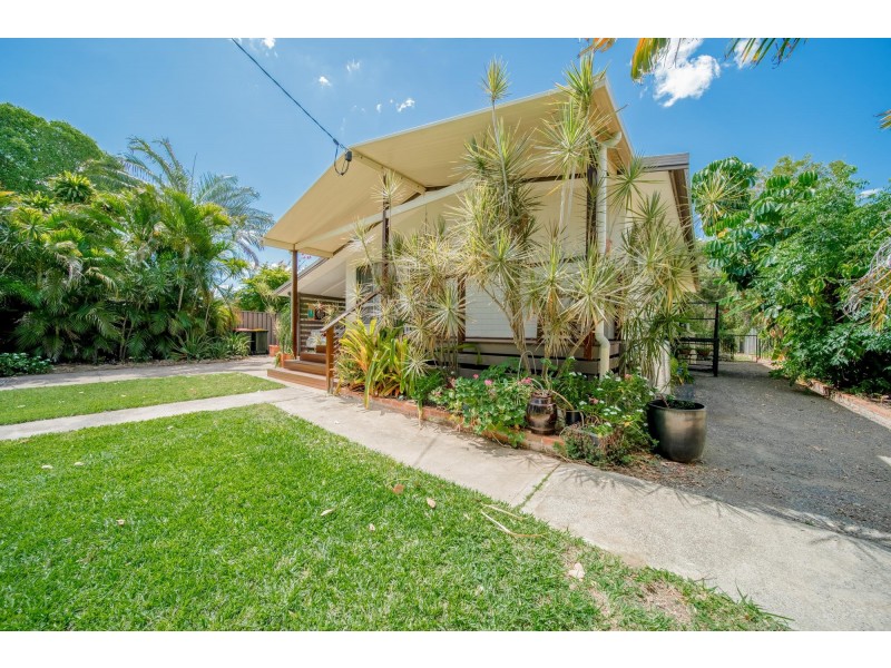 9 Carbeen Place, Emerald QLD 4720