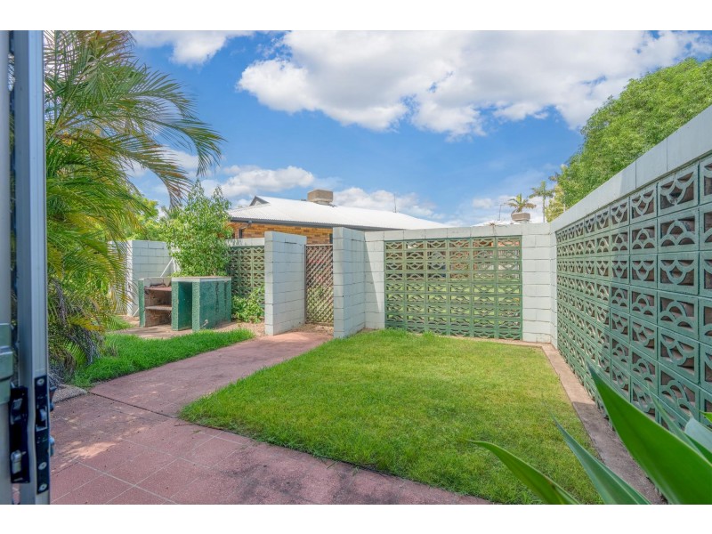 2/53 Dundas Street, Emerald QLD 4720