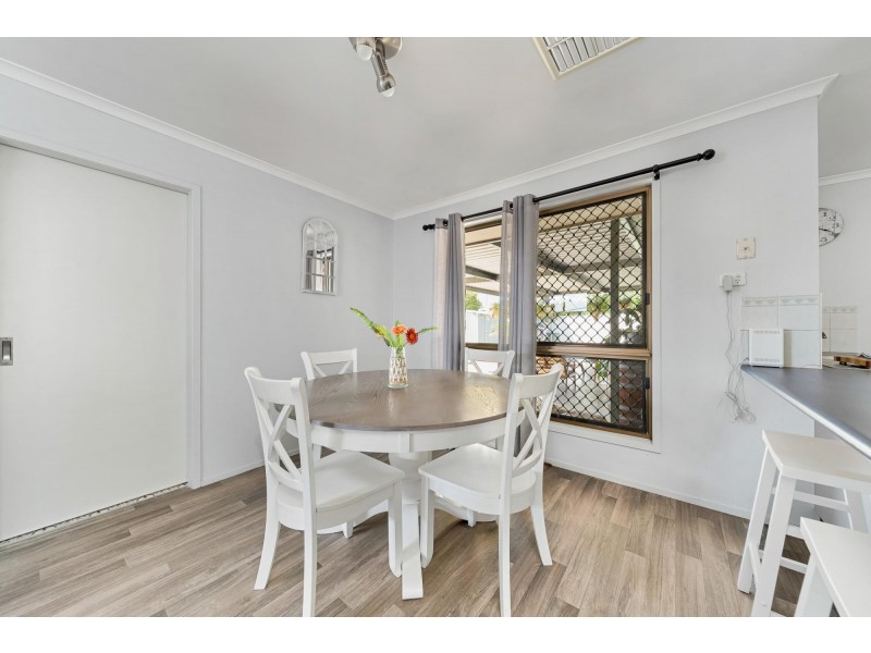 5 Eubar Place, Emerald QLD 4720