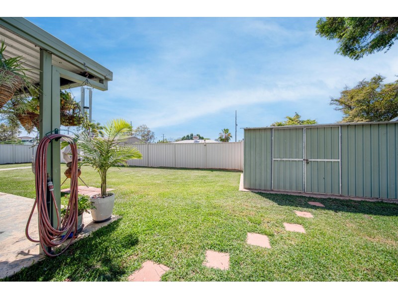 5 Eubar Place, Emerald QLD 4720