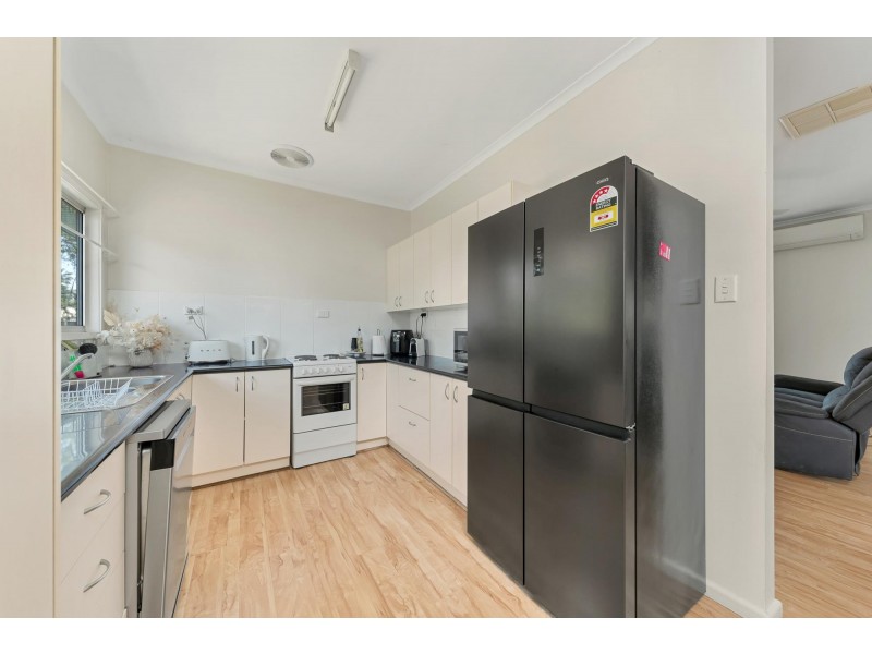 16 Bridgeman Street, Emerald QLD 4720