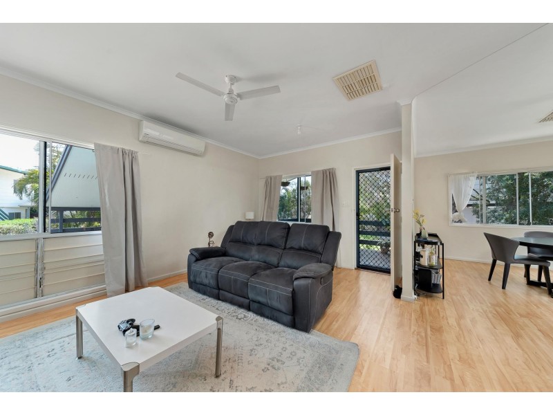 16 Bridgeman Street, Emerald QLD 4720