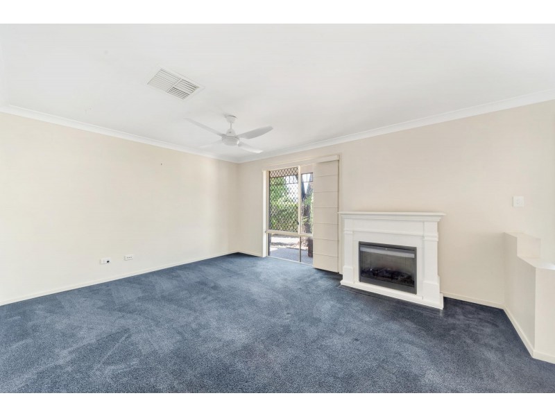 8 Tineele Place, Emerald QLD 4720