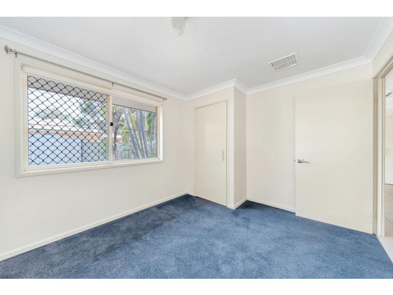 8 Tineele Place, Emerald QLD 4720