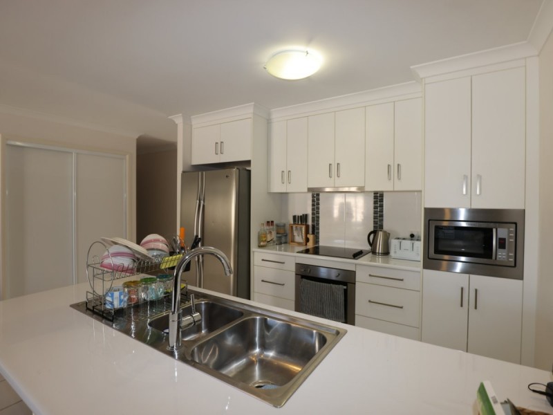 4/44 Lakeside Drive, Emerald QLD 4720