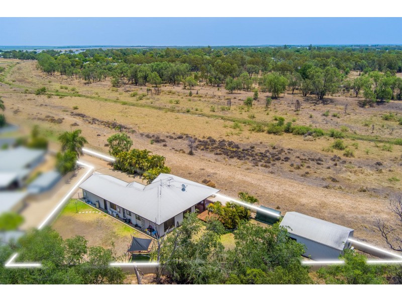 26 Cook Close, Emerald QLD 4720