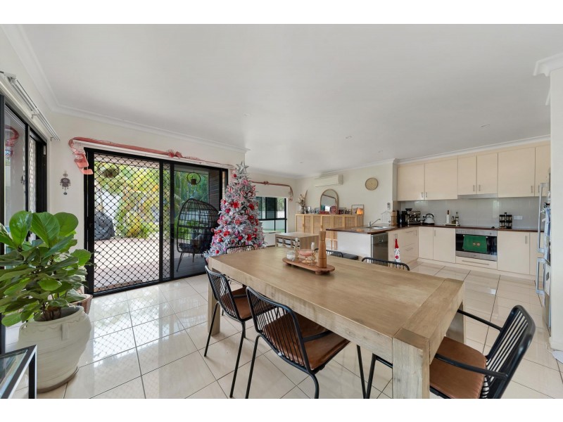 26 Cook Close, Emerald QLD 4720