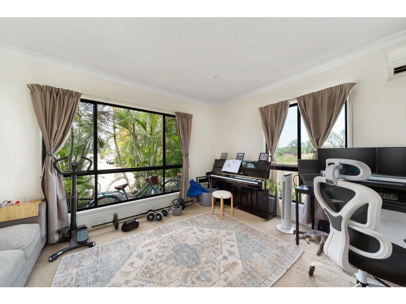 26 Cook Close, Emerald QLD 4720