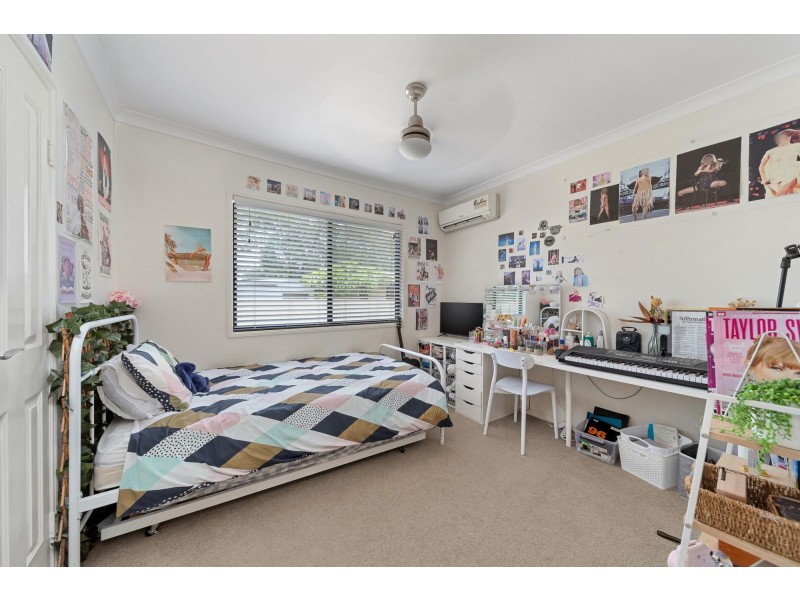 26 Cook Close, Emerald QLD 4720