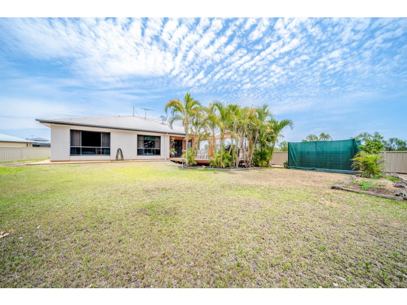 26 Cook Close, Emerald QLD 4720
