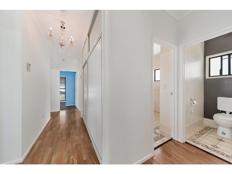 4 Gila Place, Emerald QLD 4720